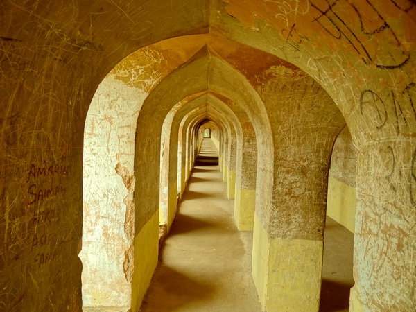 29bada-imambara51