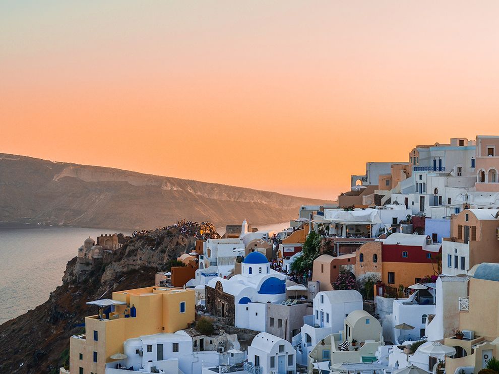 oia-sunset-scene_94145_990x742