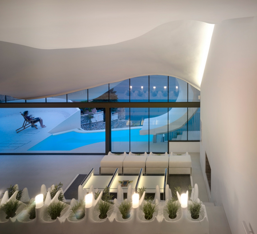 gilbartolome-architects-house-on-the-cliff-granada-designboom-09