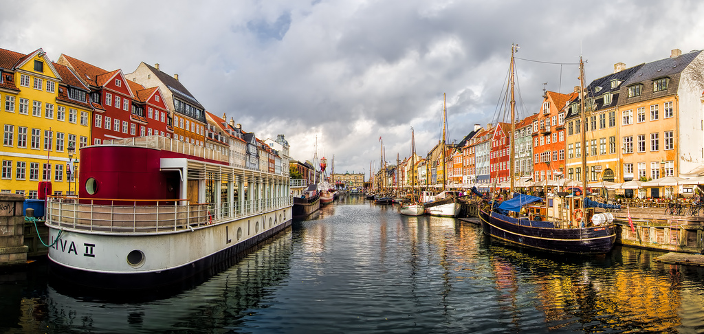 nyhavn-canal-copenhagen-denmark