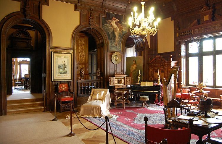 peles-castle-music-room