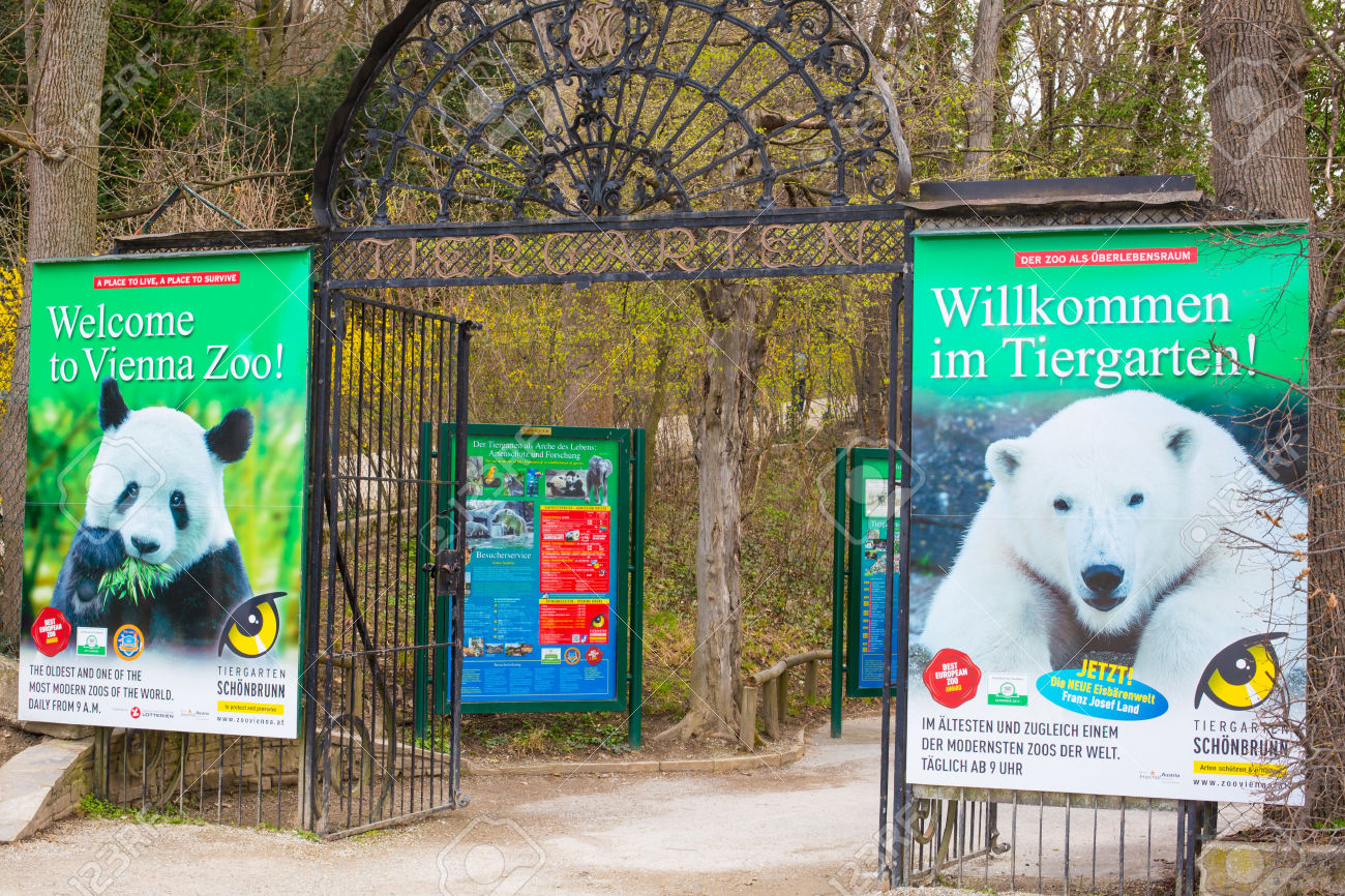 40599064-vienna-austria-april-3-2015-schonbrunn-zoo-entrance-gate-with-the-advertisement-billboards-stock-photo