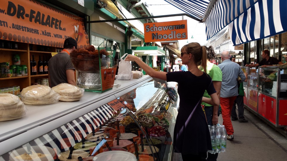 the-viennese-girl-naschmarkt-vienna-11