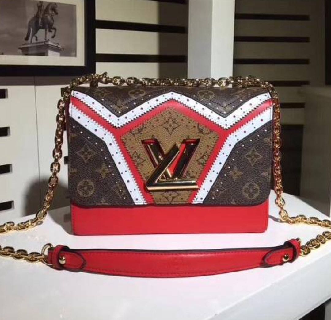 100% Authentic Louis Vuitton Twist Limited Edition Epi Stitched MM Shoulder  Bag