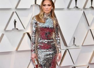 J.Lo е прогласена за модна икона во 2019 година!